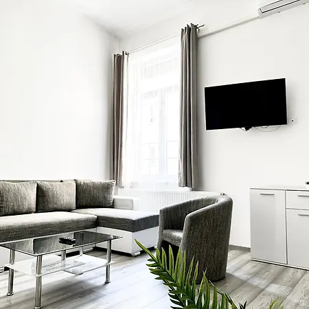 Belvárosi Apartamento *