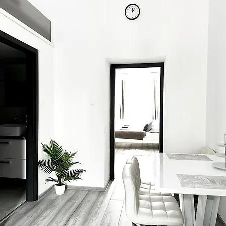 Belvarosi Apartament *